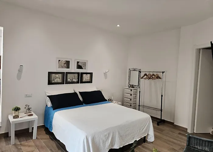 Rose E Fiori Tatil Evi